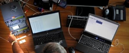 Spezialisten bei der Suche nach Abhörgeräten Abhörgeräte finden in der Schweiz