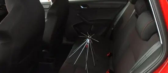 Auch Fahrzeuge können bei einem Lauschabwehreinsatz geprüft werden.