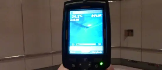 Wanzensuche mit Hilfe einer Wärmebildkamera